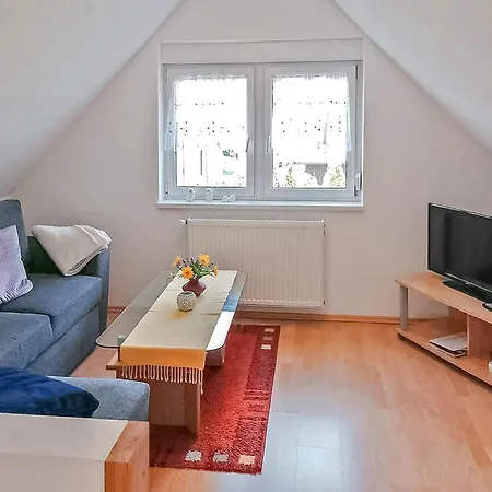 Ferienhaus Roeddelin